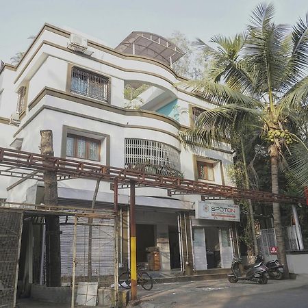Super Townhouse The Upper Room Near Pune Airport Lohogaon Luaran gambar