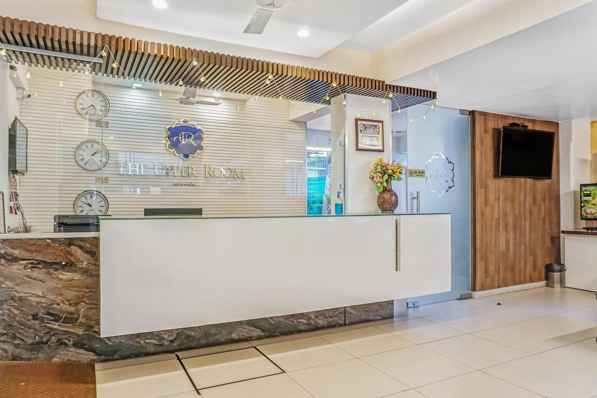 Super Townhouse The Upper Room Near Pune Airport Lohogaon Luaran gambar