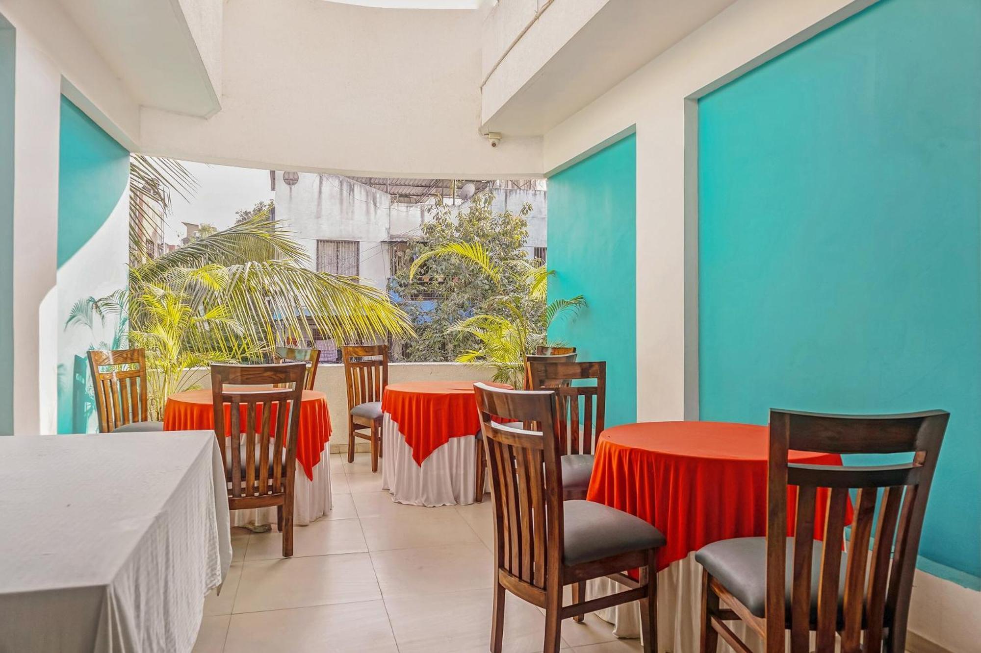 Super Townhouse The Upper Room Near Pune Airport Lohogaon Luaran gambar