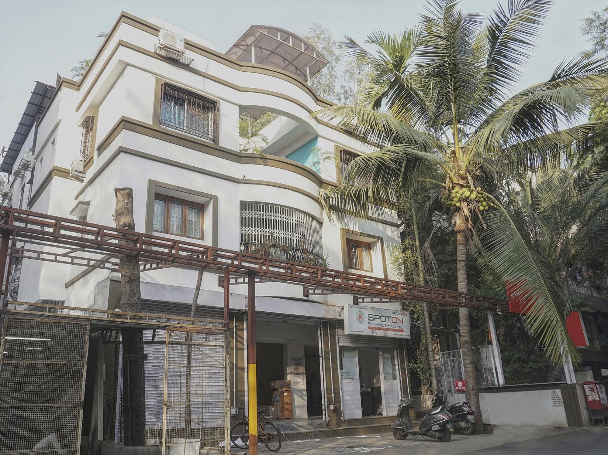 Super Townhouse The Upper Room Near Pune Airport Lohogaon Luaran gambar