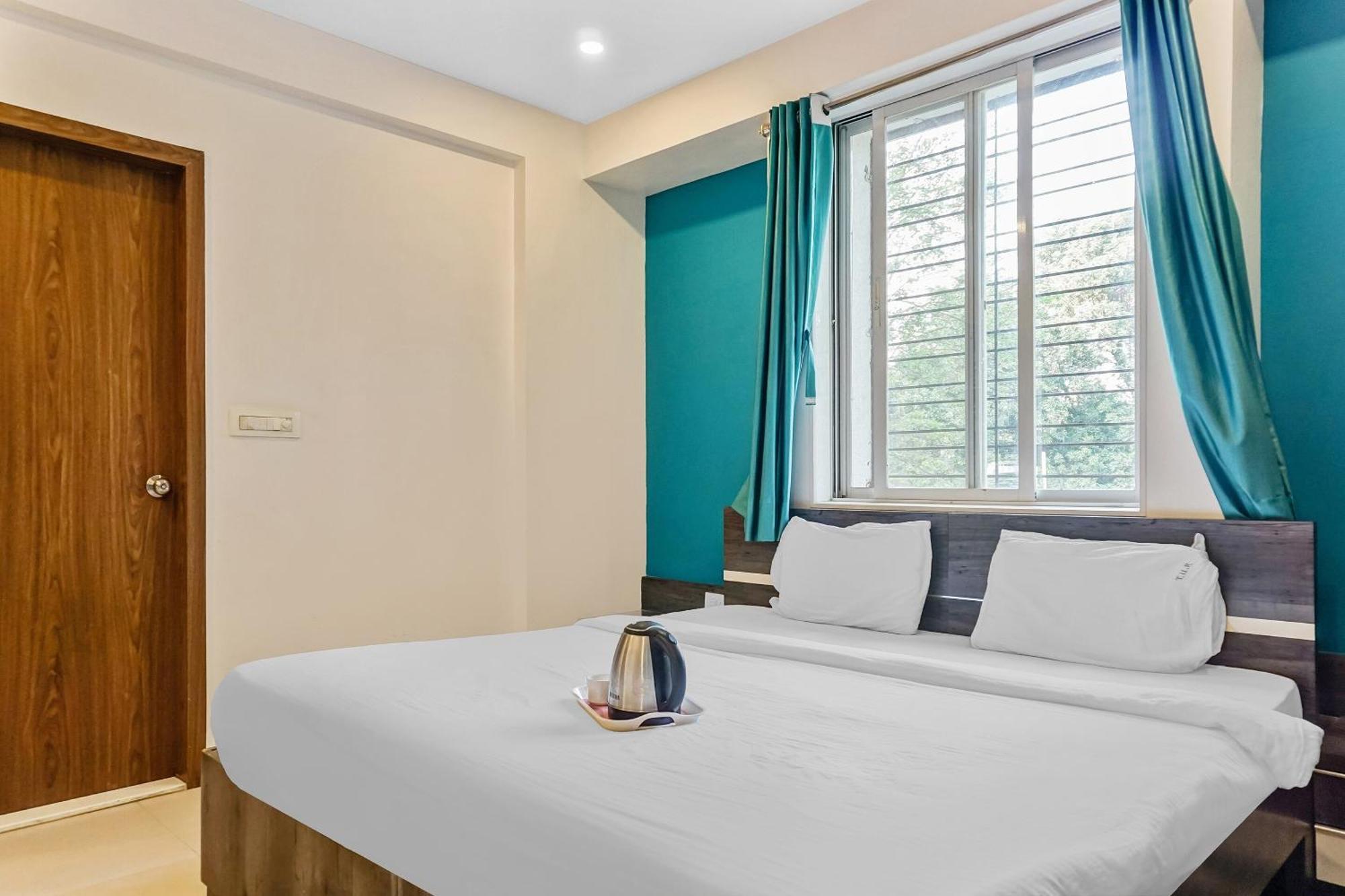 Super Townhouse The Upper Room Near Pune Airport Lohogaon Luaran gambar