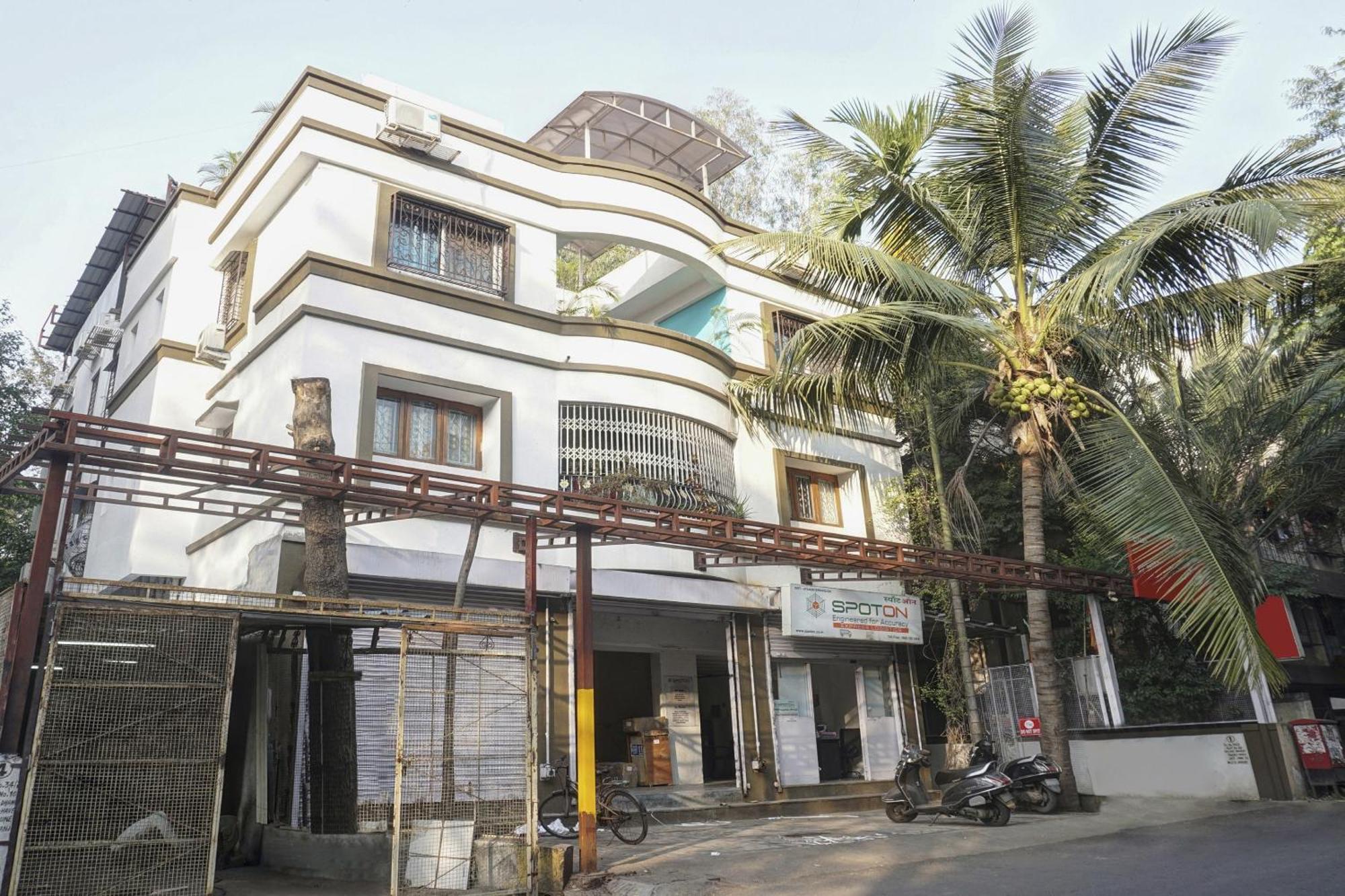 Super Townhouse The Upper Room Near Pune Airport Lohogaon Luaran gambar
